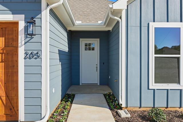 Building Photo - 205 S Atwood St