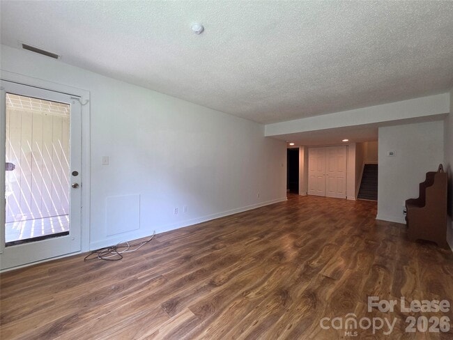 Building Photo - 23 Longbow Ct
