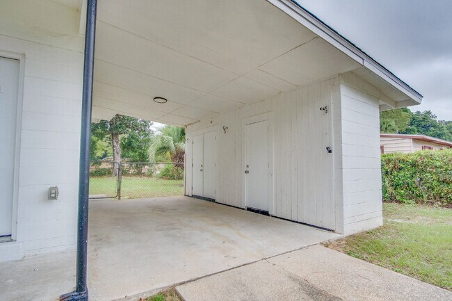 Building Photo - Updated 2BR/2BA Home Near Cordova Mall – Modern Updates & Convenient Location