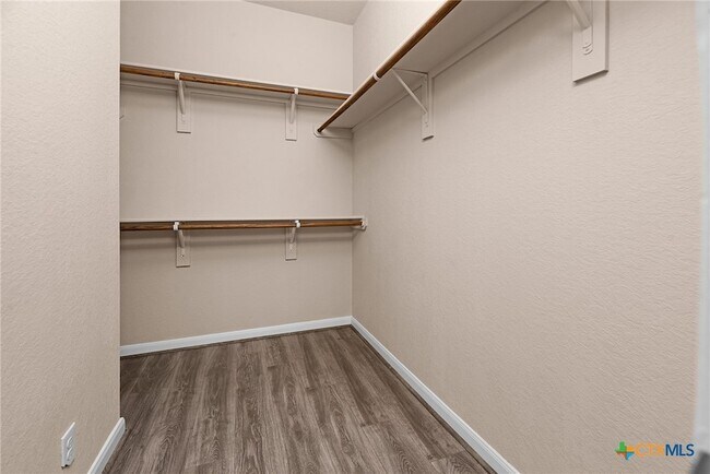 Building Photo - 481 Centinela St