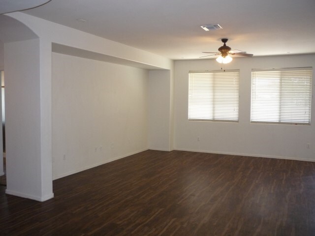Building Photo - 7626 E Shadybrook Ln