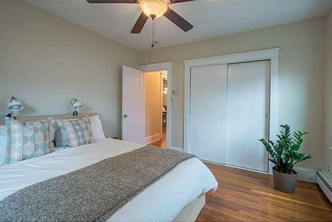 Building Photo - 99 Oak Hill Ave