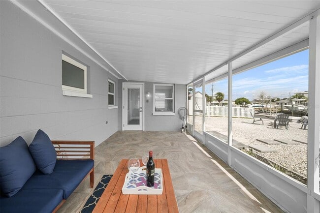 Building Photo - 13704 Veronica Dr