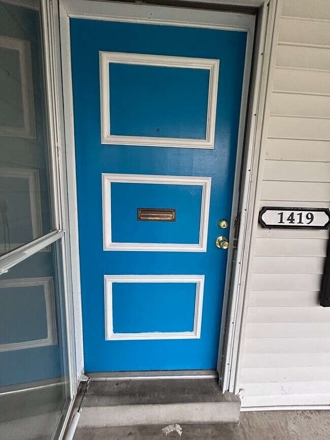 Building Photo - 1419 Drayton Ave