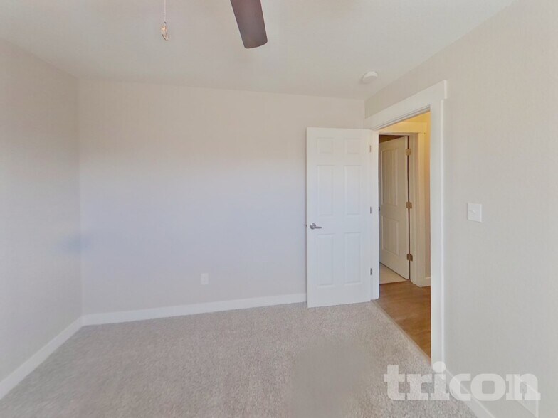 Building Photo - 258 Vehr Dr