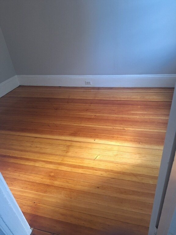 Building Photo - 49 Byron St