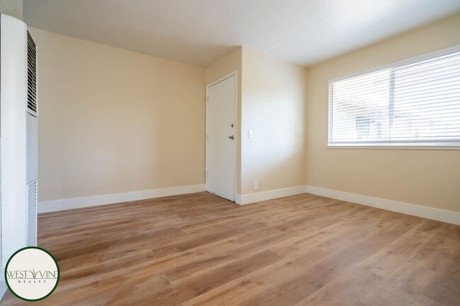 Building Photo - 513 Pierce Rd