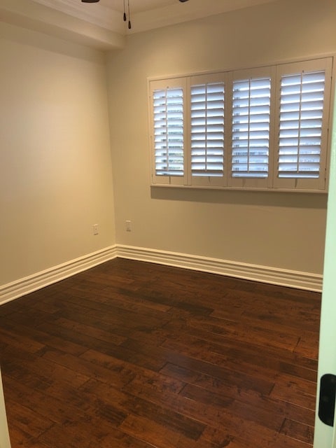 Building Photo - 11582 Moorpark St