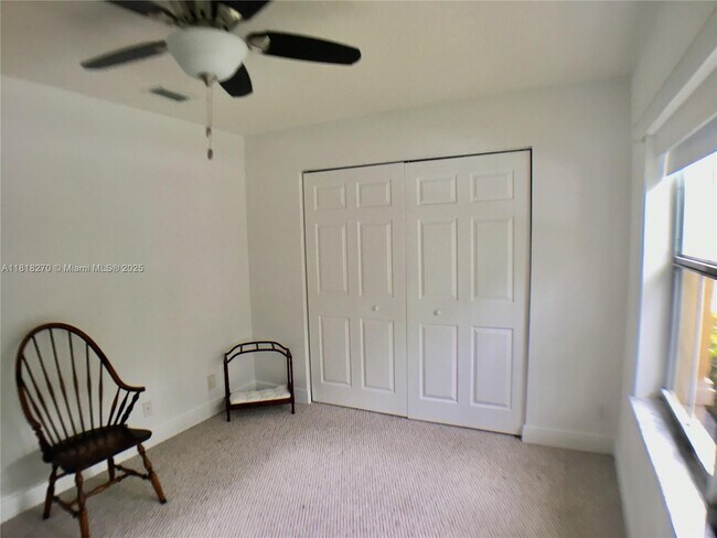 Building Photo - 1138 Croton Ct
