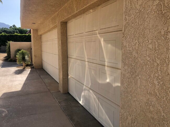 Building Photo - 72836 Mesa View Dr