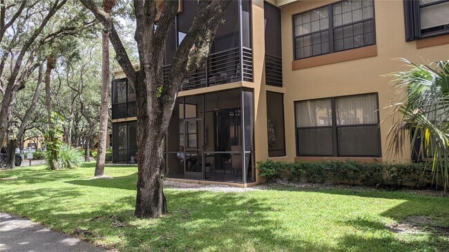 Building Photo - 15509 N Miami Lakeway