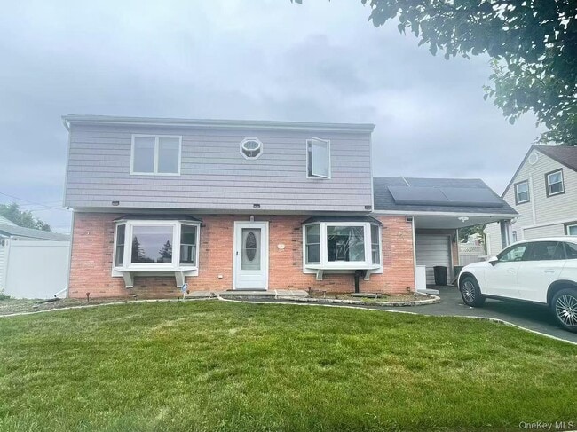 Primary Photo - 110 N Parkside Dr