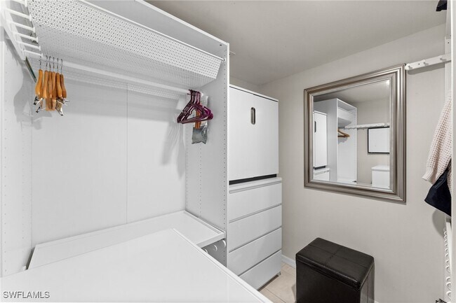 Building Photo - 3001 Sandpiper Bay Cir