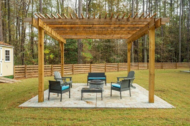 Building Photo - 4 Bedroom, 2.5 Bathroom Home in The Refuge at Ravenel - Ravenel