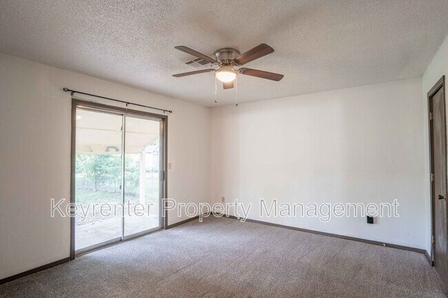 Building Photo - 4229 S 35th W Ave