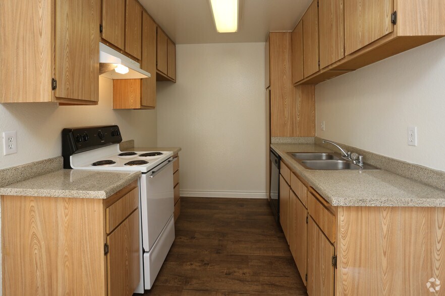 Cape Cod Apartments 3534 W Ball Rd Anaheim CA 92804 Apartment Finder