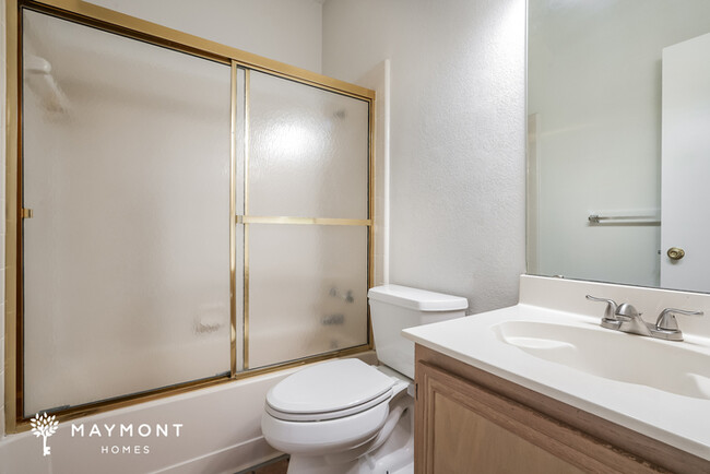 Building Photo - Home with Open Concept