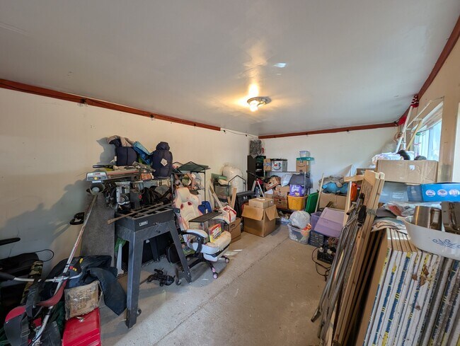 Building Photo - 255 Flint St