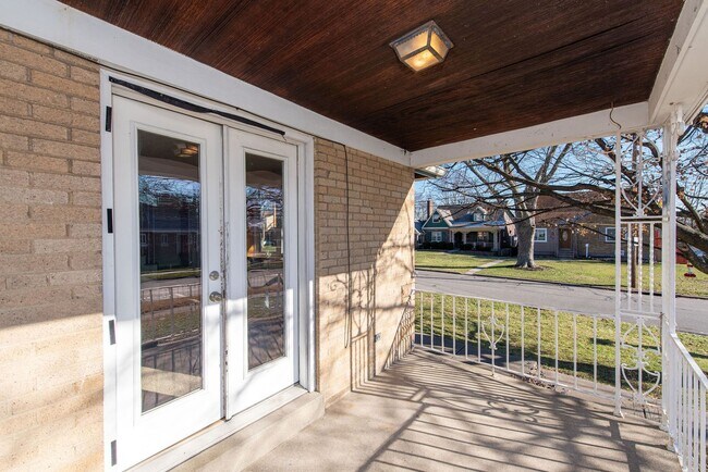 Building Photo - 3071 Neisel Ave