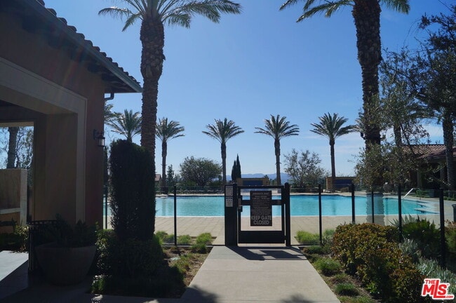 Building Photo - 20607 W Chestnut Cir