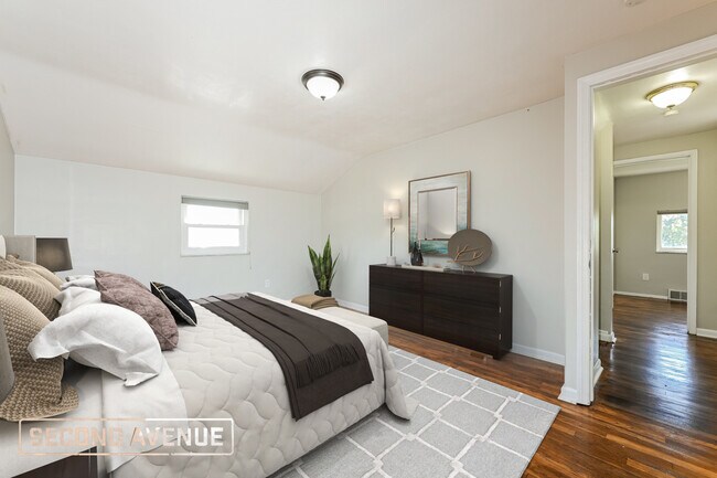 Building Photo - 320 Marbury Dr