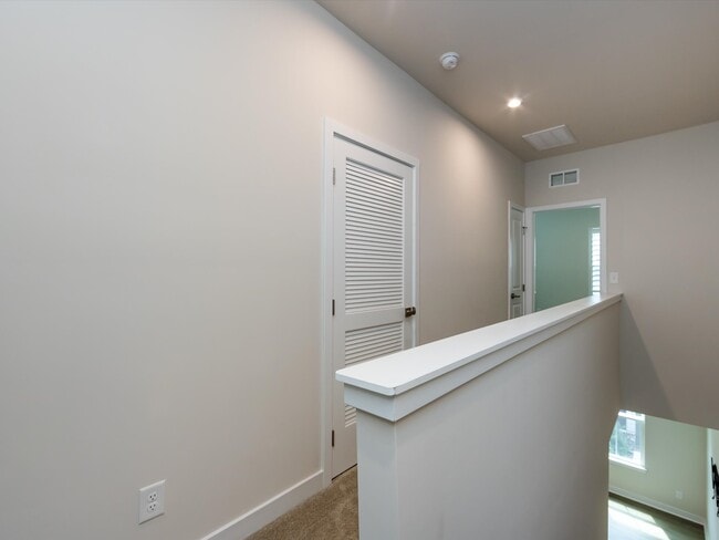 Building Photo - 413 Spearfield Ln