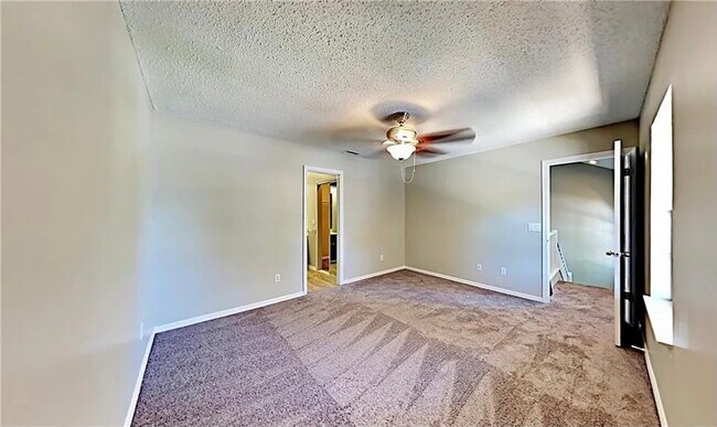 Building Photo - 4137 Crossroads Pl