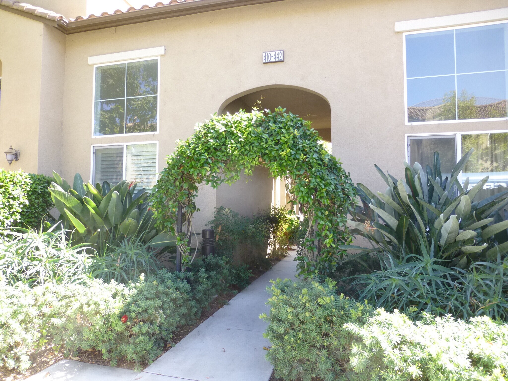 Building Photo - 416 W Linden Dr