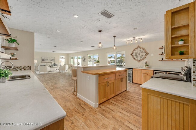 Building Photo - 458 Sandpiper Dr