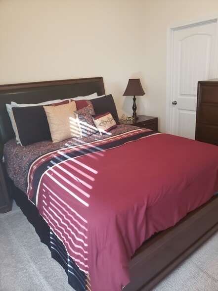 Second Guest Bedroom - 263 COOLWATER LN