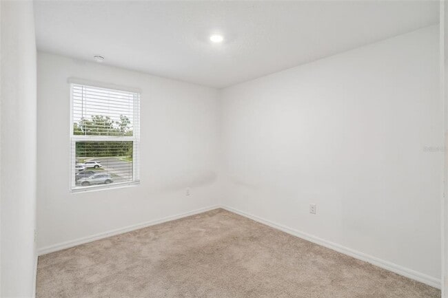 Building Photo - 2576 Penguin Blvd