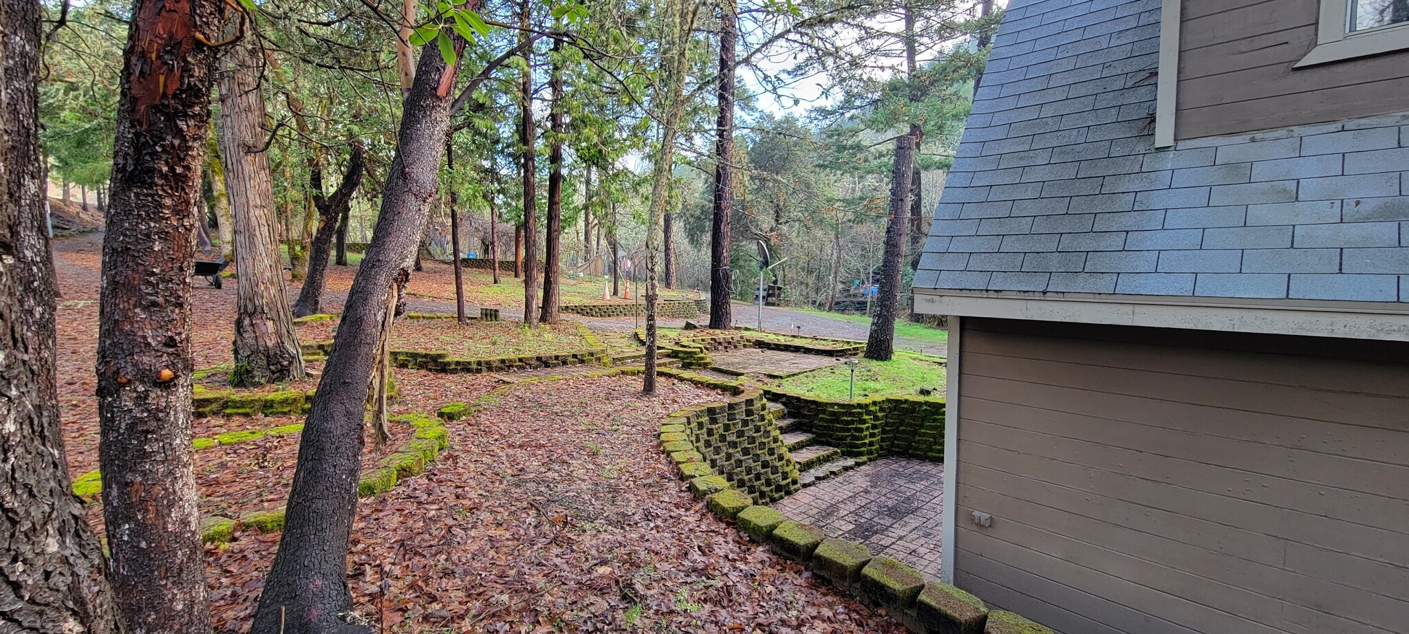 Building Photo - 3033 Granite Hill Rd