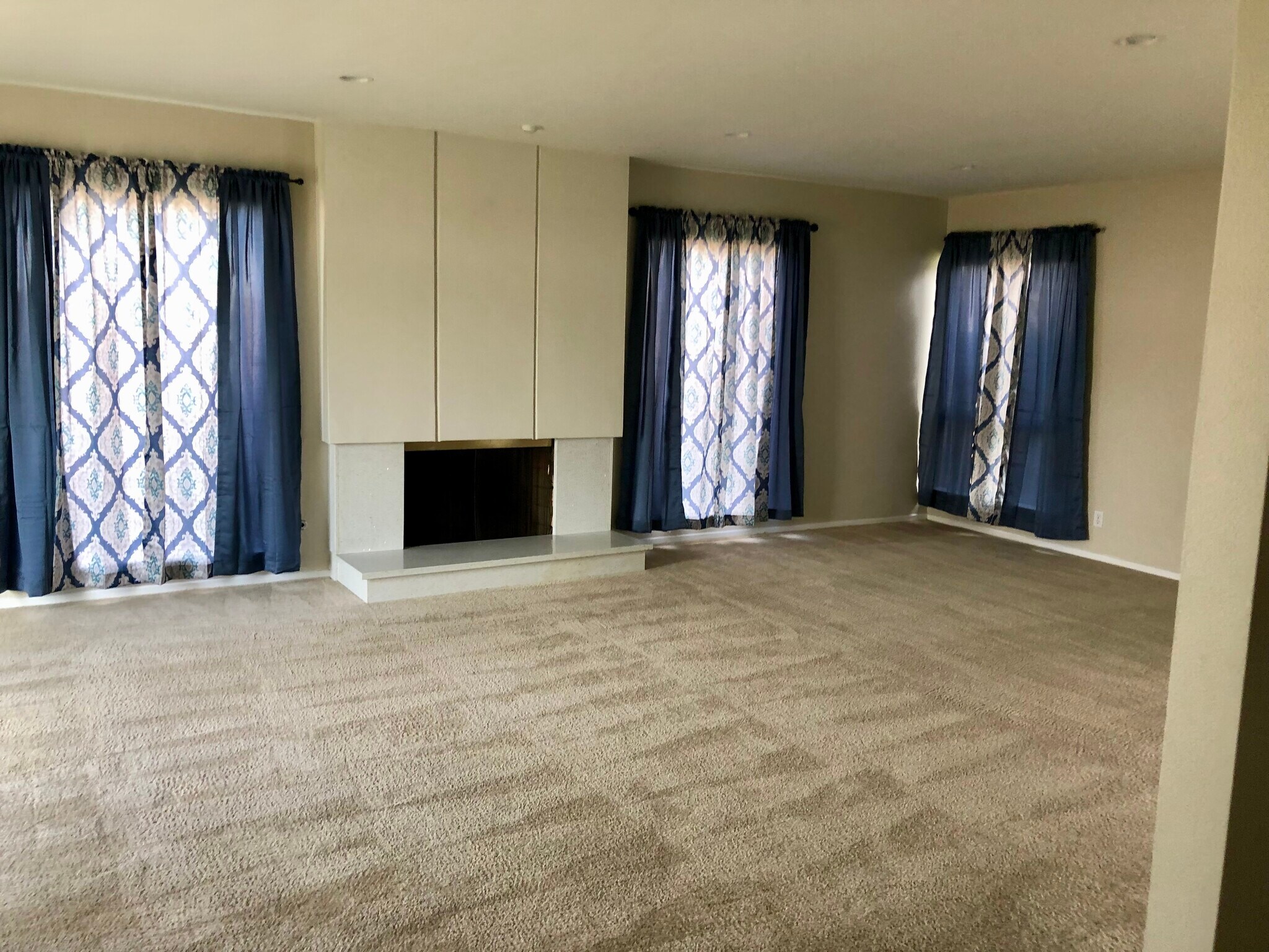 Building Photo - 10661 Coraline Pl