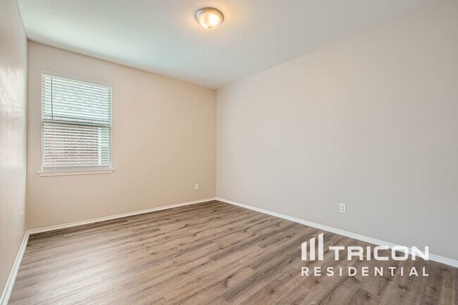 Building Photo - 10613 Lansdowne Ln