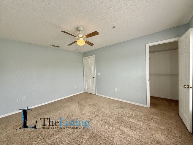 Building Photo - 18001 Richmond Pl Dr