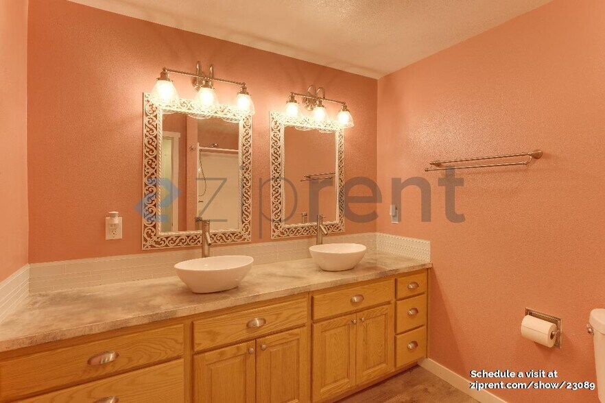 Building Photo - 234 W Jensen St