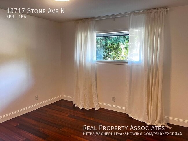 Building Photo - 13717 Stone Ave N