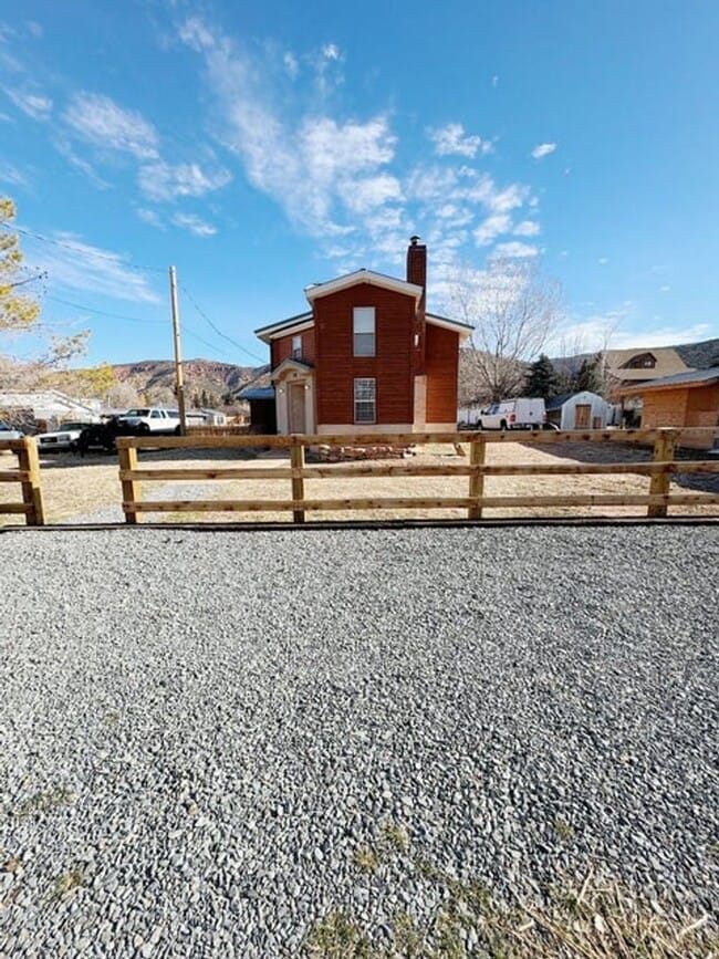 Building Photo - Spacious 2 Bedroom home in Paragonah