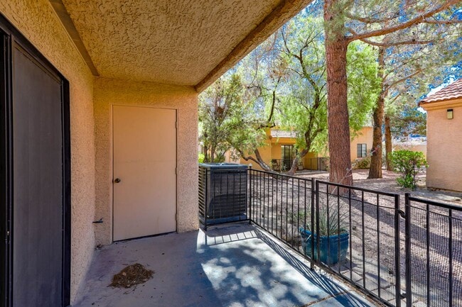Building Photo - Age Restricted, 55+, 3 Bedroom Condo In Gu...