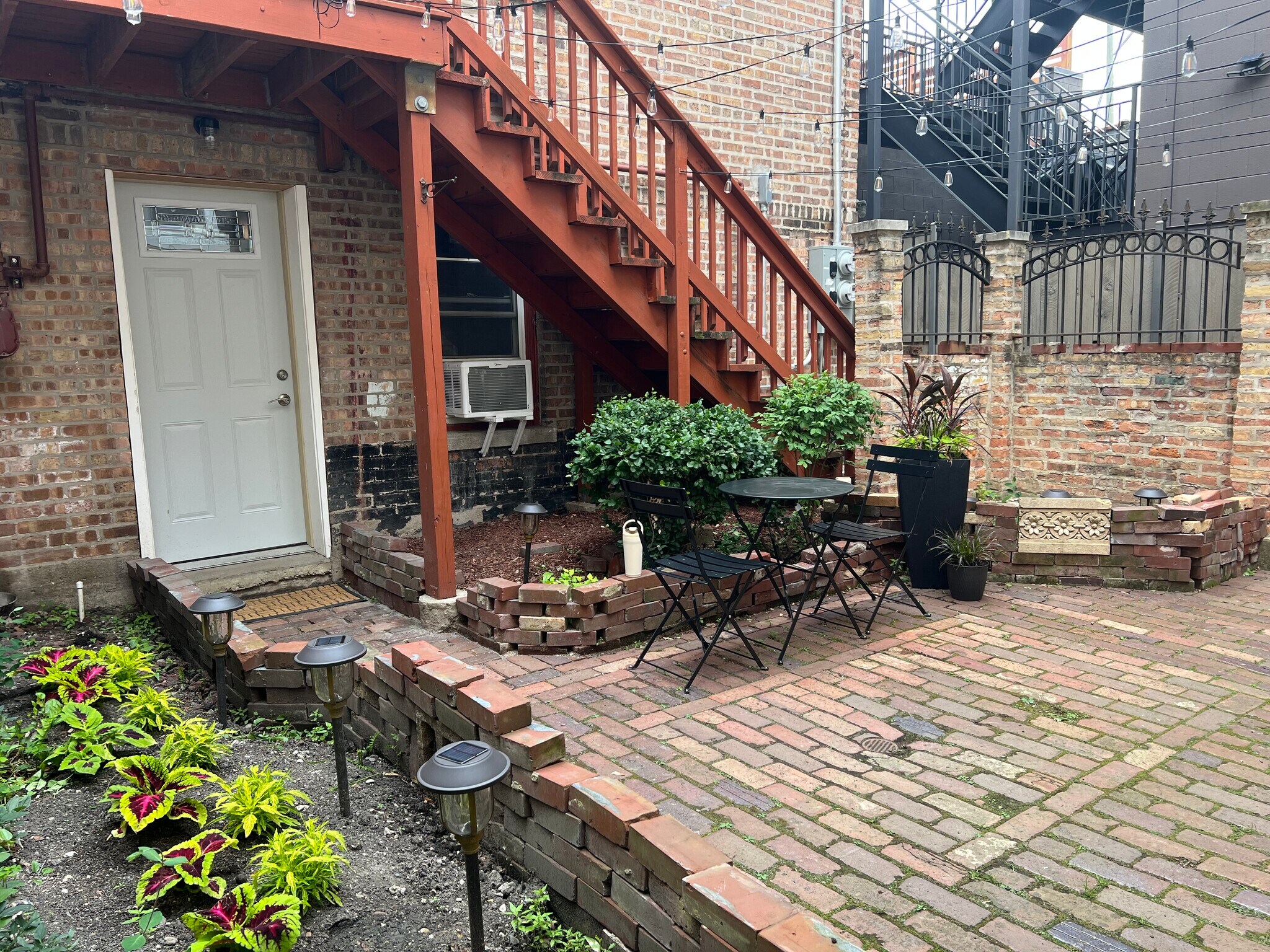 view of doorway to unit from the courtyard - 2446 W Thomas St