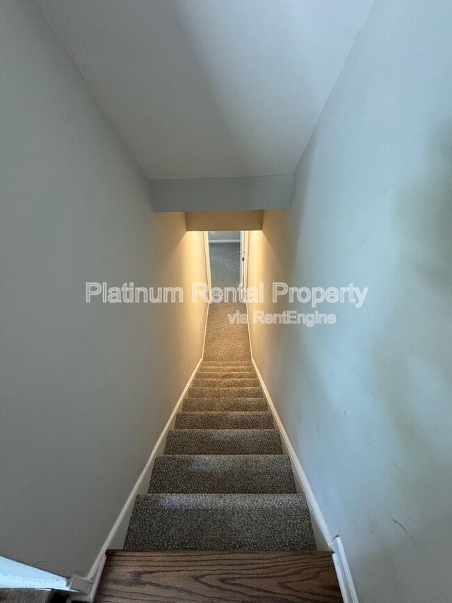 Building Photo - 17 Ivy Trail NE