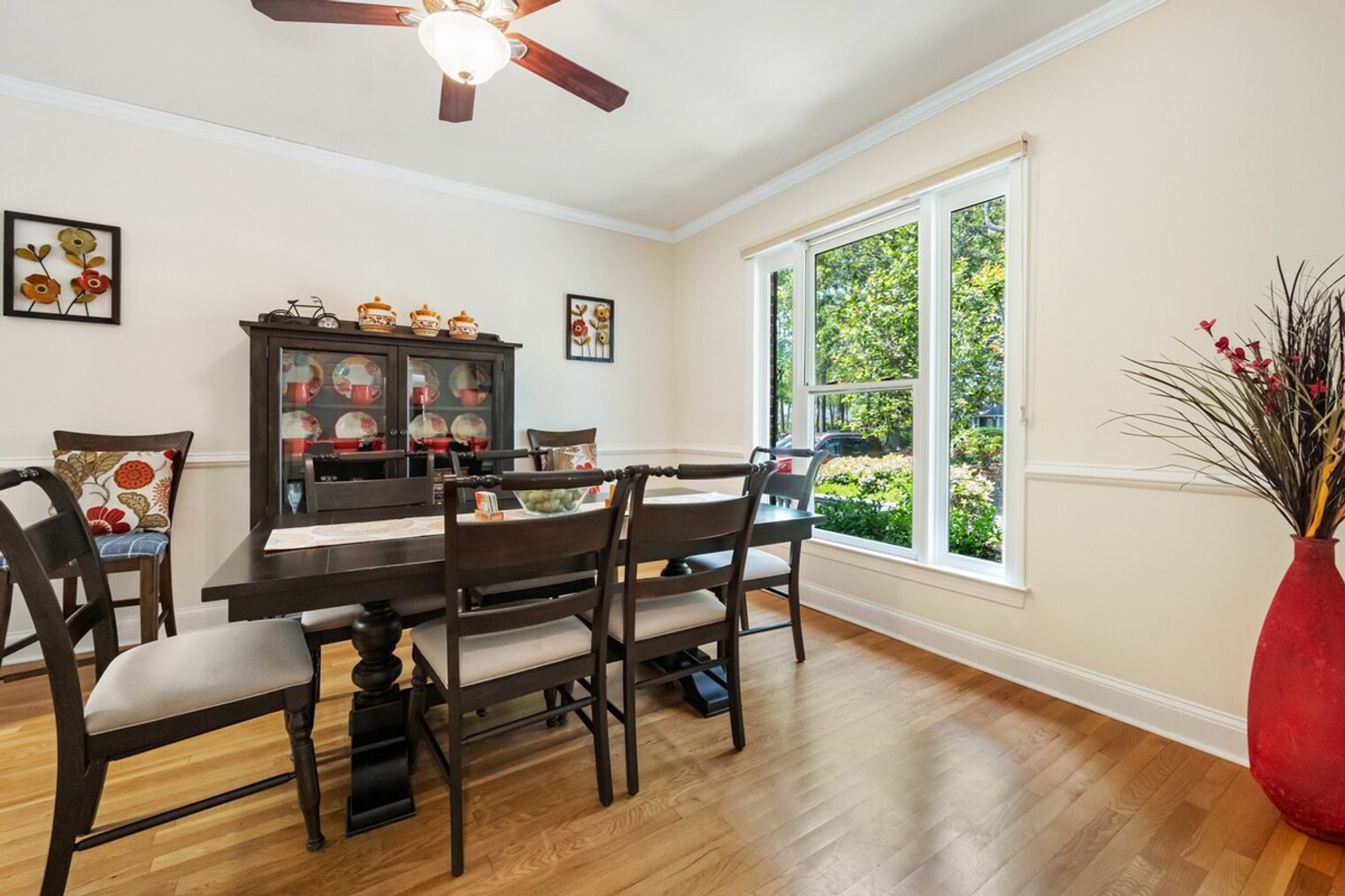 Building Photo - 235 Golden Bear Dr