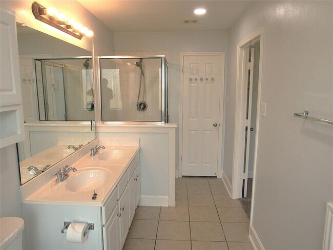 Building Photo - 21722 Prairie Spring Ln