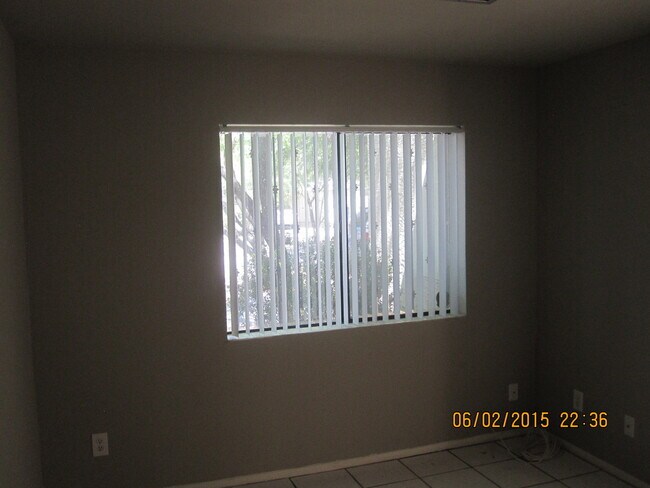 Building Photo - 3394 N Glen Creek Dr
