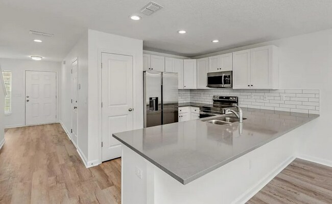 Building Photo - 3585 Drexel St