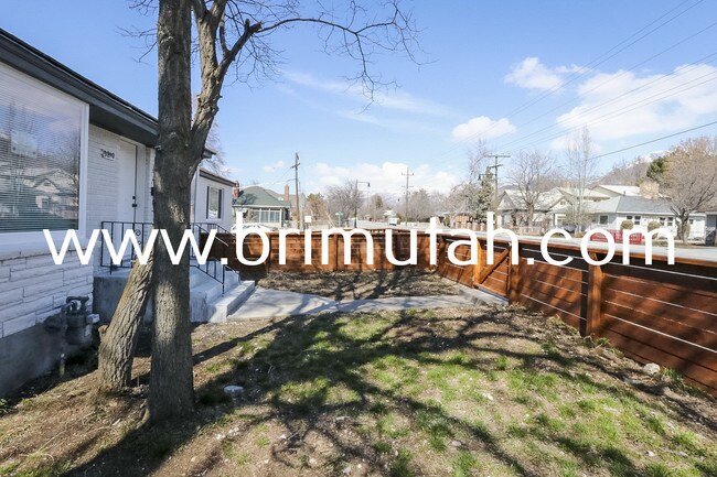 Building Photo - 3210 S 2300 E