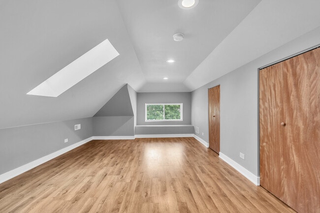 Building Photo - 3108 N 78th Ct