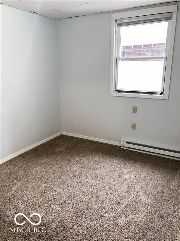 Building Photo - 106 S Market St