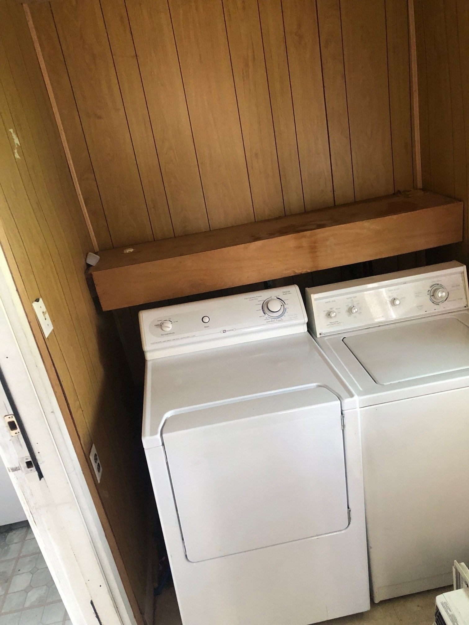 1st floor laundry - 4 Hopkins Ave