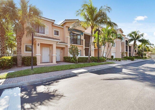 Building Photo - 2808 Amalei Dr